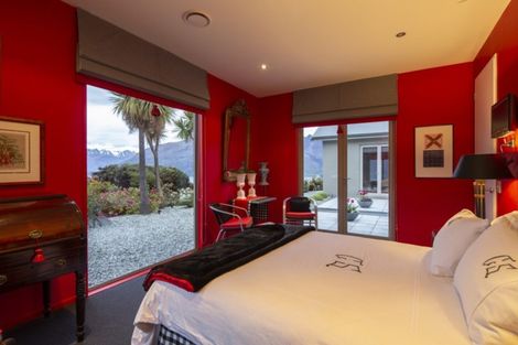 Photo of property in 6 Bracken Street, Arrowtown, 9302