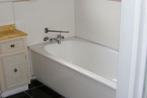 Photo of property in 25 Kotare Street, Hilltop, Taupo, 3330