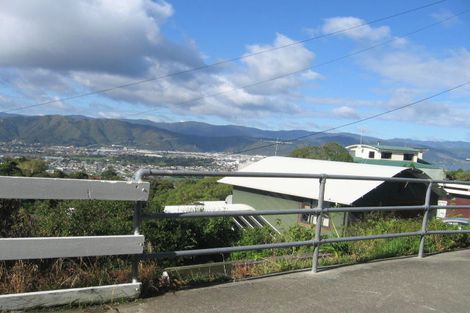 Photo of property in 12-12a Maungaraki Road, Korokoro, Lower Hutt, 5012