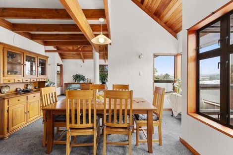 Photo of property in 19 Rembrandt Avenue, Tawa, Wellington, 5028