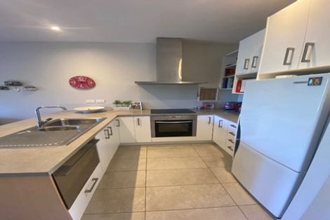 Photo of property in 21/11 The Avenue, Albany, Auckland, 0632