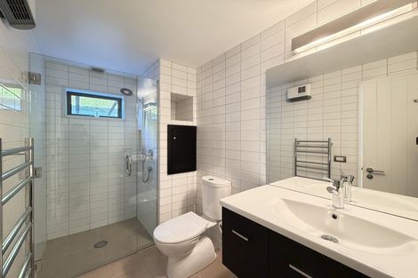 Photo of property in 12 Chartres Lane, Arrowtown, 9302