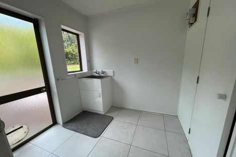 Photo of property in 1/17 Weetman Drive, Browns Bay, Auckland, 0630