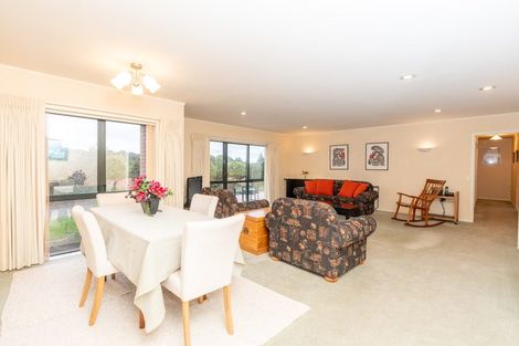 Photo of property in 61 Grosvenor Gardens, Flagstaff, Hamilton, 3210