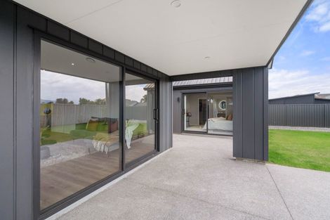 Photo of property in 11 Hereford Drive, Carterton, 5713