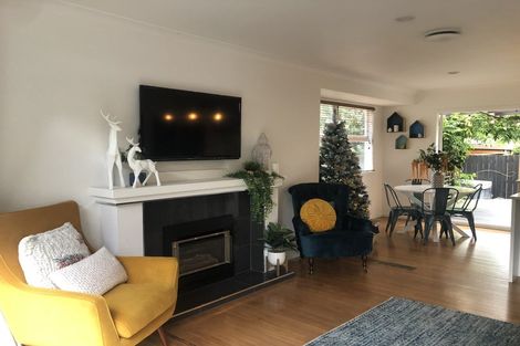 Photo of property in 38 Pulham Crescent, Queenwood, Hamilton, 3210