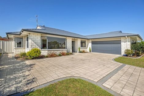 Photo of property in 21 Margaret Place, Lytton West, Gisborne, 4010