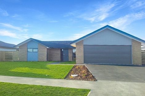 Photo of property in 8 Loeb Place, Rolleston, 7614