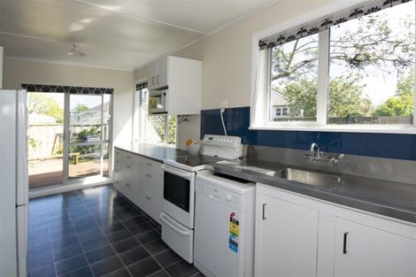 Photo of property in 16 Churchill Street, Mayfield, Blenheim, 7201