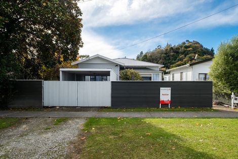 Photo of property in 203 Ormond Road, Mangapapa, Gisborne, 4010
