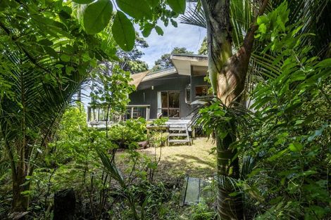 Photo of property in 126 Waihirere Drive, Tuateawa, Coromandel, 3583