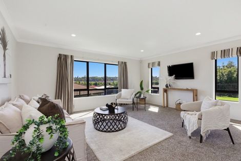 Photo of property in 14 Caldera Crescent, Pyes Pa, Tauranga, 3112