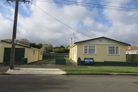 Photo of property in 30 Sussex Street, Levin, 5510