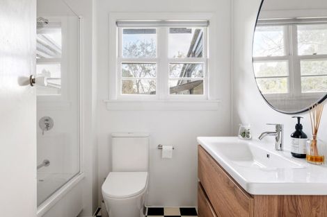 Photo of property in 21 Tukura Road, Inner Kaiti, Gisborne, 4010