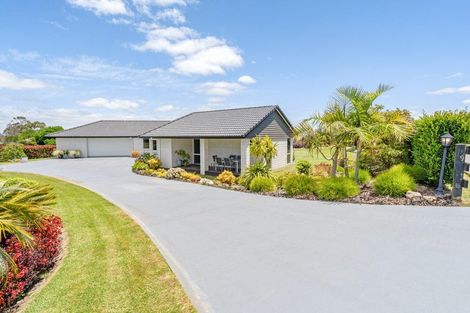 Photo of property in 9 Summerfield Way, Parahaki, Whangarei, 0112