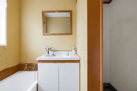 Photo of property in 77 Peacockes Road, Fitzroy, Hamilton, 3206