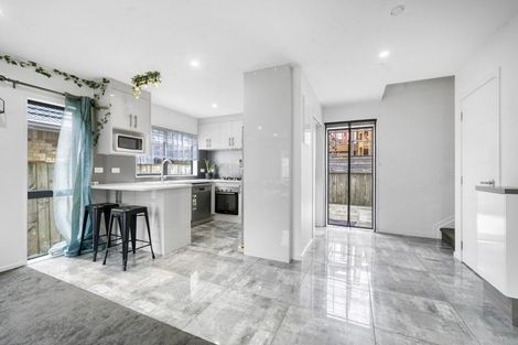 Photo of property in 28a Fernaig Street, Papakura, 2110