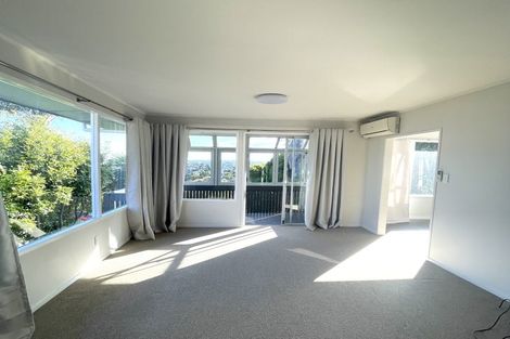 Photo of property in 1/53 Seaview Road, Castor Bay, Auckland, 0620