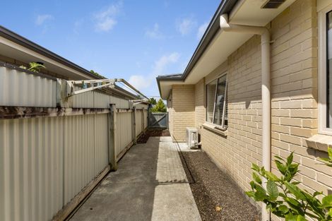 Photo of property in 23 Bowen Street, Woodville, 4920