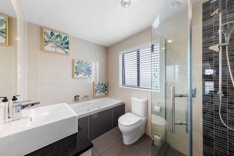 Photo of property in 60 Harvest Avenue, Orewa, 0931