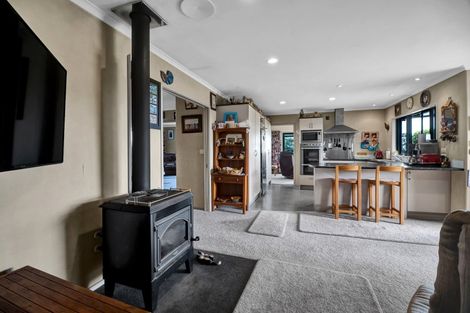 Photo of property in 325a Awai Road, Tarurutangi, New Plymouth, 4372