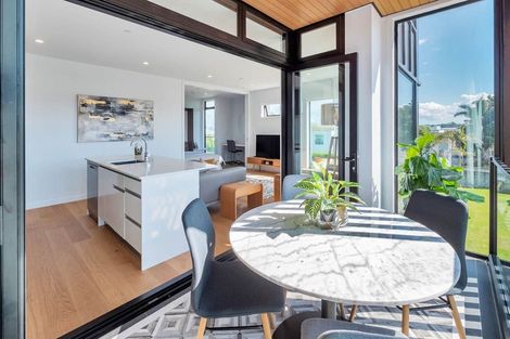 Photo of property in Frank Sargeson Apts, 101/80 Anzac Street, Takapuna, Auckland, 0622