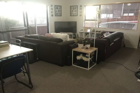 Photo of property in 1/28 Firth Road, Torbay, Auckland, 0630