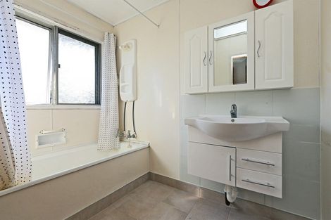 Photo of property in 2/100 Renata Street, Frimley, Hastings, 4120