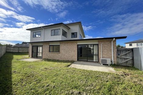 Photo of property in 65 Keri Vista Rise, Papakura, 2110