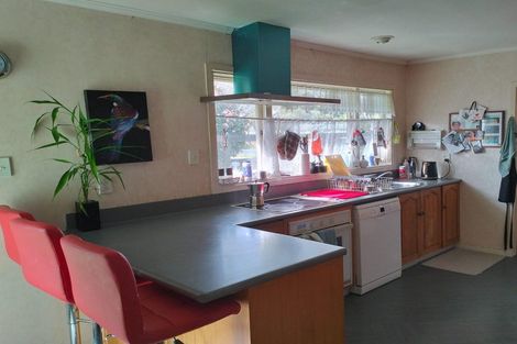 Photo of property in 17 California Drive, Totara Park, Upper Hutt, 5018