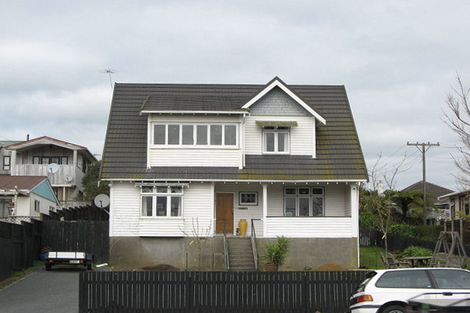 Photo of property in 475 Saint Aubyn Street, Moturoa, New Plymouth, 4310