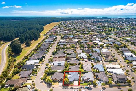 Photo of property in 27 Reka Street, Parklands, Christchurch, 8083