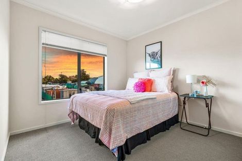Photo of property in St Claire Village, 180/172 Mcleod Road, Te Atatu South, Auckland, 0610