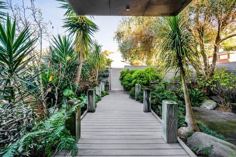 Photo of property in 208 Powderham Street, New Plymouth, 4310