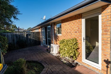Photo of property in 126 Clarence Street, Riccarton, Christchurch, 8011