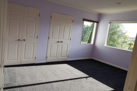 Photo of property in 3 Taroka Close, Pinehill, Auckland, 0632