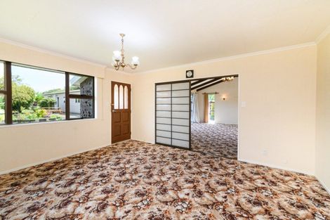 Photo of property in 32 Cedar Crescent, Feilding, 4702