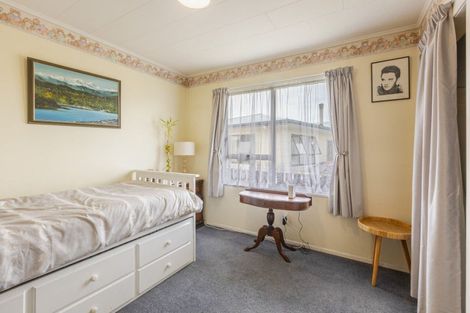 Photo of property in 12 Selkirk Street, Tamatea, Napier, 4112