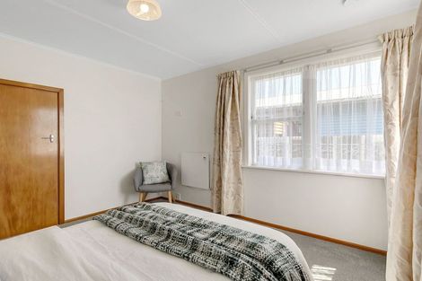 Photo of property in 98 Driver Crescent, Cannons Creek, Porirua, 5024