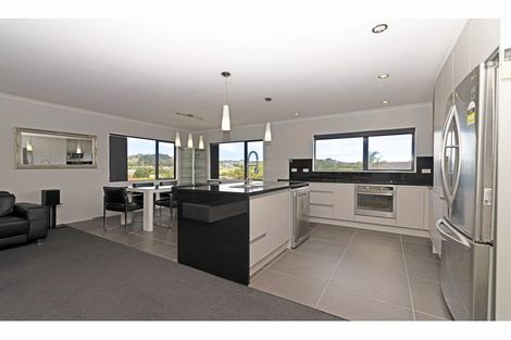 Photo of property in 29 Chadlington Avenue, Henderson, Auckland, 0612