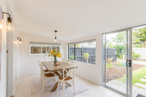 Photo of property in 40 Margaret Road, Raumati Beach, Paraparaumu, 5032