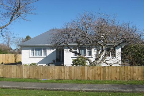 Photo of property in 37 Victoria Street, Carterton, 5713