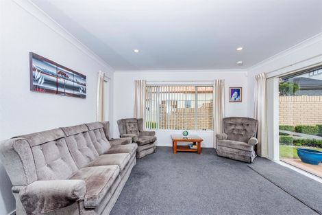 Photo of property in 16 Hendrika Court, Hobsonville, Auckland, 0618