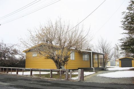 Photo of property in 13 Dusky Place, Twizel, 7901
