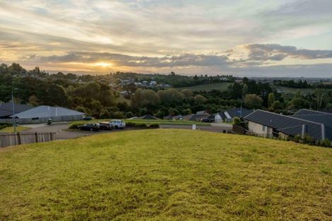 Photo of property in 17 Greenvale Place, Welcome Bay, Tauranga, 3112