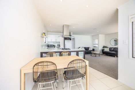 Photo of property in 1/13 Geoffrey Road, Torbay, Auckland, 0630