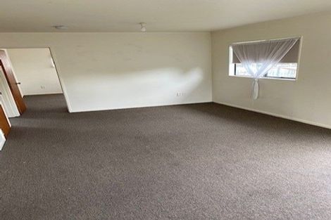 Photo of property in 55 Woodglen Road, Glen Eden, Auckland, 0602