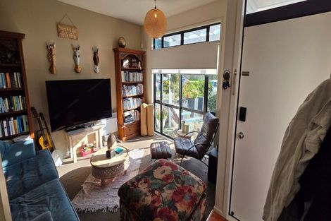 Photo of property in 11/2 Armoy Drive, East Tamaki, Auckland, 2016