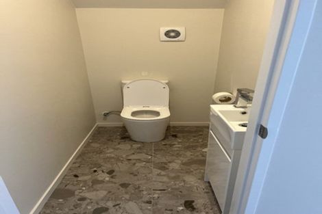 Photo of property in 28 Ballyalton Crescent, Flat Bush, 2019