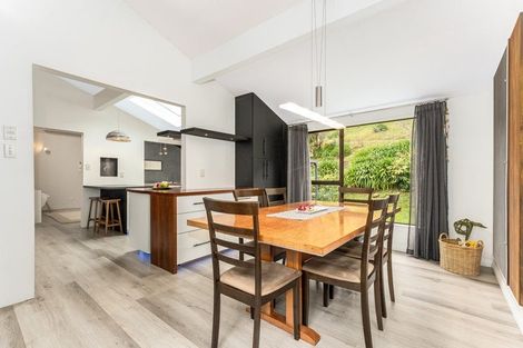 Photo of property in 28 Peterhouse Street, Tawa, Wellington, 5028